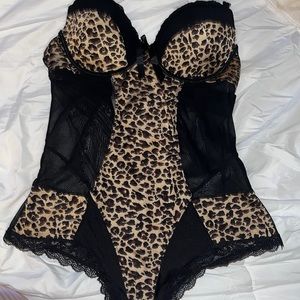 COPY - Plus size Women's Cheetah Print Stretch Lace and Mesh Teddy Bodysuit 3X